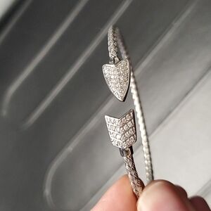 Charles Garnier bracelet arrow